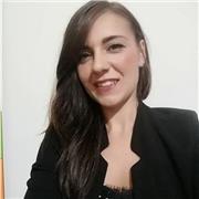 in Psicologia Clinica impartisce lezioni di psicologia a studenti del liceo di Scienze Umane o matricole universitarie